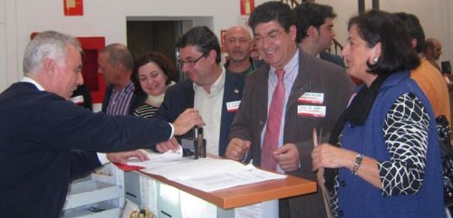 valderas-centella-alcaldes-iu-101111