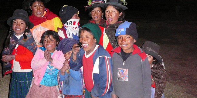 ayuda-humanitaria-peru-madre-coraje