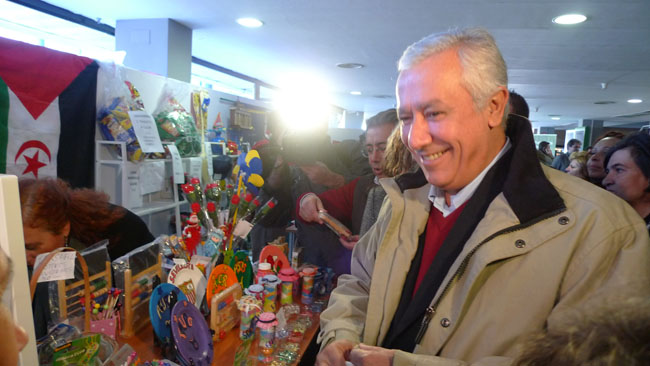 javier-arenas-zoido-mercadillo-181211