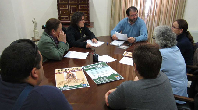 reunion-alcalde-asociaciones-caninas-131211