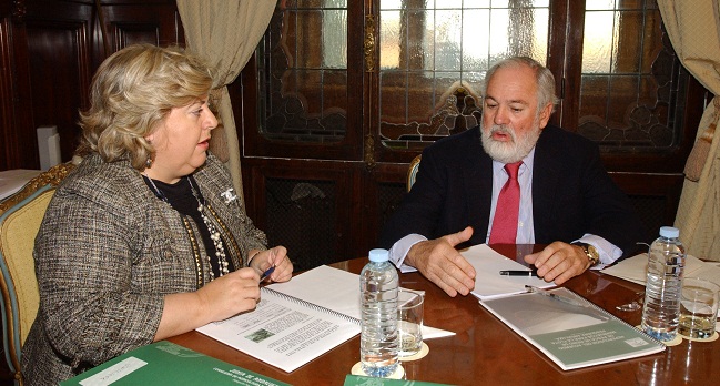 clara-aguilera-arias-canete-040112