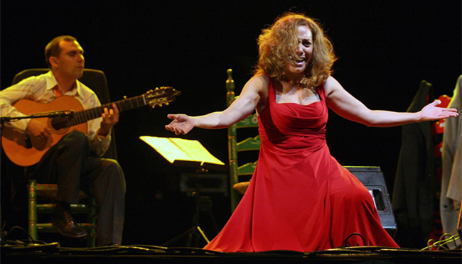 inma-bruja-dando-el-cante