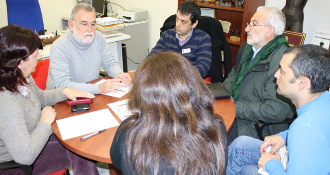 torrijos-medrano-trabajadores-claros-260112