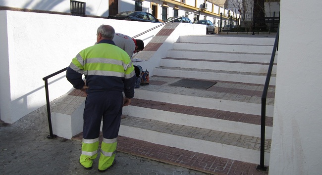 trabajos-mejora-barrio-guita-120112