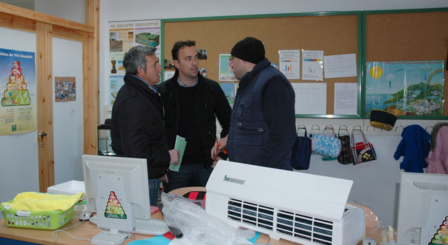 delegado-educacion-alcalde-maribanez-colegio-210212