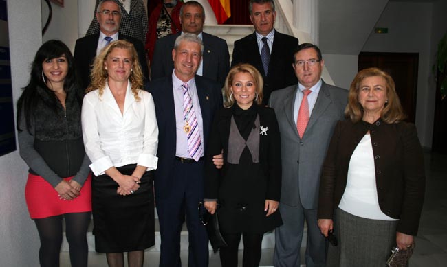 entrega-medallas-villa-280212