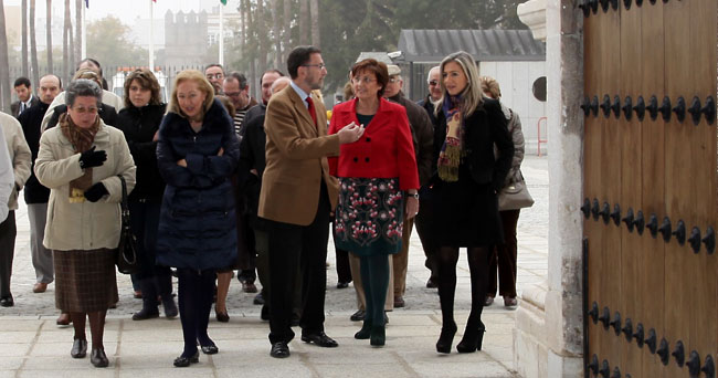 jornada-puertas-abiertas-parlamento-28f-260212