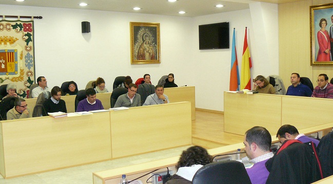 pleno-presupuestos-100212