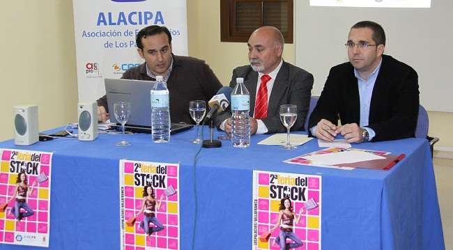 valle-acuerdo-comercio-feria-stock-100212