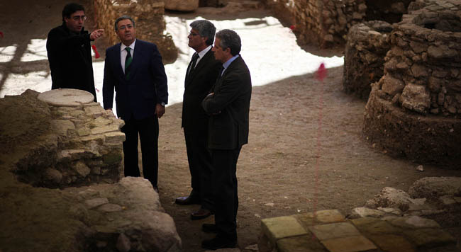 zoido-patio-banderas-160212