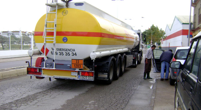 transporte-mercancias-peligrosas-palacios-130312