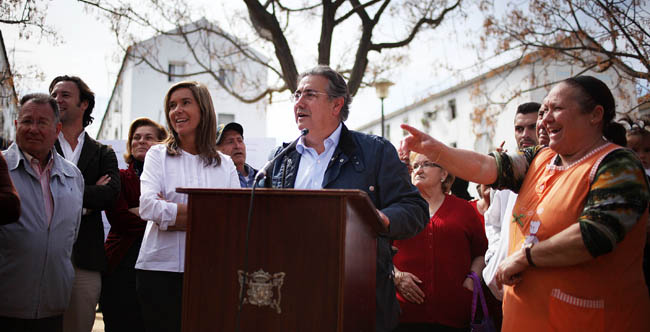 zoido-mato-pajaritos-060312