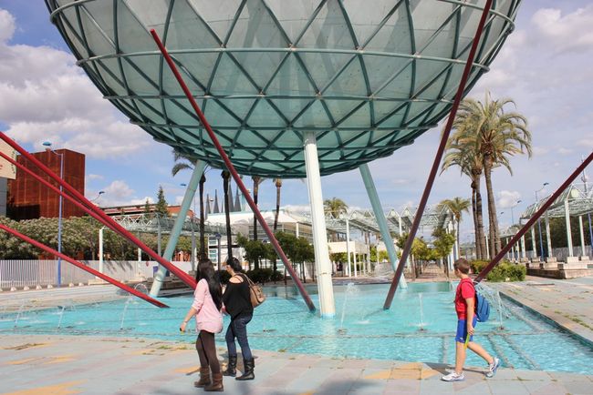 Bola bioclimática de Expo'92/C.Rivas