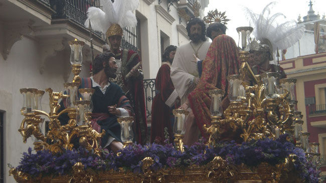 Paso de misterio de El Carmen Doloroso/Ángel Espínola