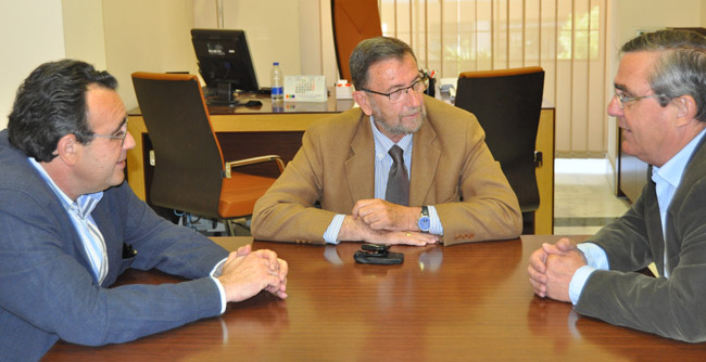 El presidente de la Gestora en Sevilla se ha reunido esta mañana con UGT y CCOO/SA