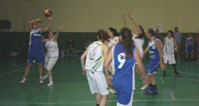 Las sevillanas ganaban al descanso 33-25/SA