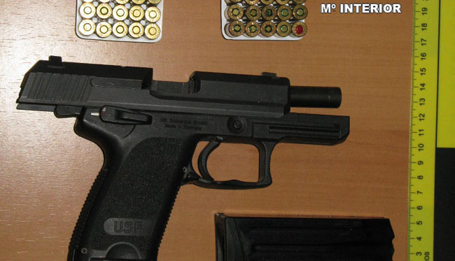 pistola-robada-utrera-100412