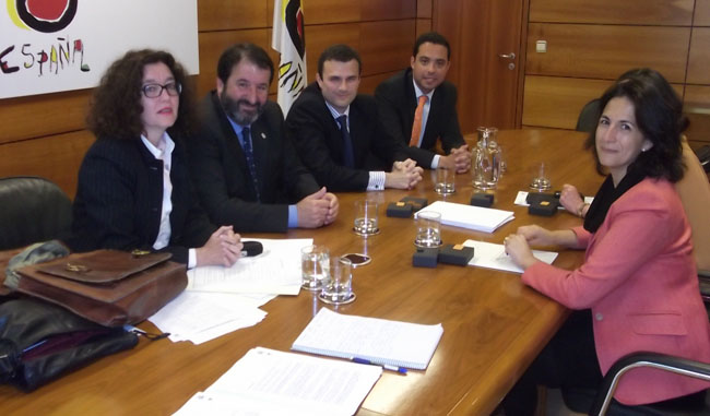 reunion-alcalde-secretaria-turismo-240412