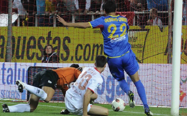 El empate no permite seguir soñando con Europa/Sevilla FC