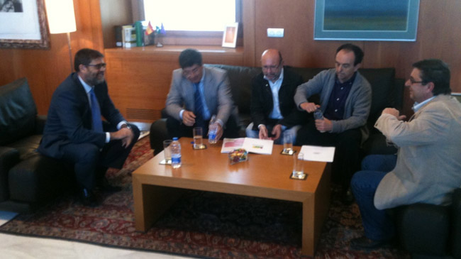 Valderas quiere un control "con mayor rapidez" de los fondos públicos/SA