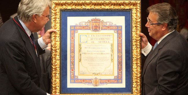 felipe-gonzalez-zoido-hijo-predilecto-300512-2