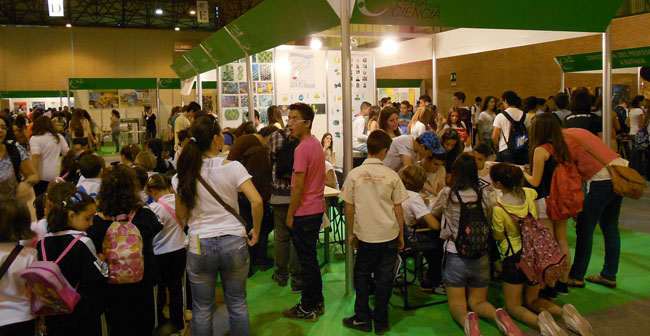 feria-ciencia-fibes-100512