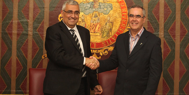 El rector de la US, Antonio Ramírez de Arellano, y el Ministro de la Provincia Bética Franciscana, Joaquín Domínguez/SA