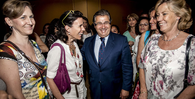 zoido-clausura-programa-apoyo-familiar-270512