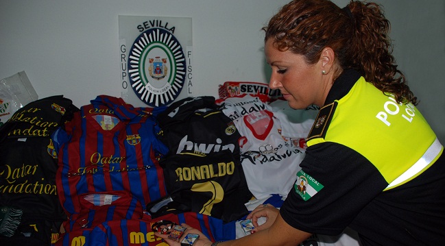 camisetas-futbol-falsificadas-policia-local-060612