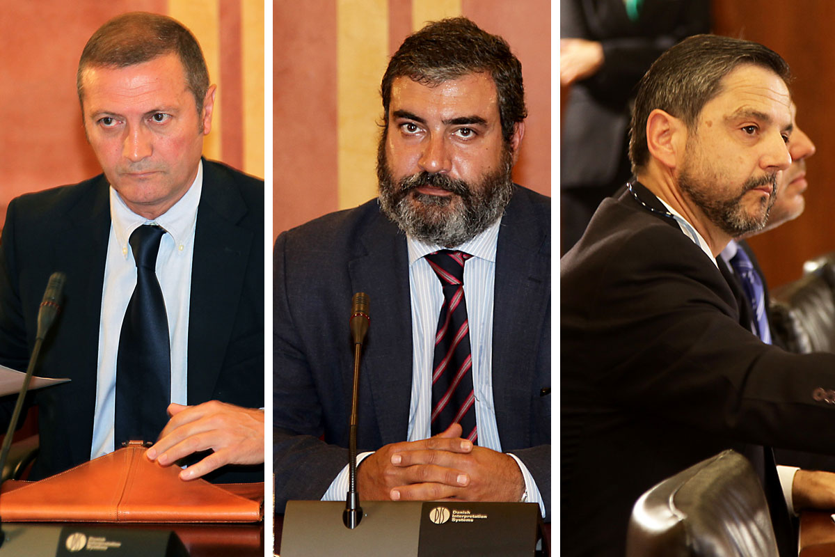 Ramón Díaz, Antonio Diz-Lois y Fernando Mellet durante su comparecencia en la comisión de investigación de los ERE del Parlamento de Andalucía