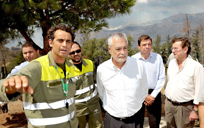 grinan-bomberos-malaga-310812