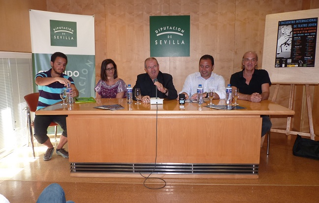 manuel-dominguez-teatro-joven-mairena-130812