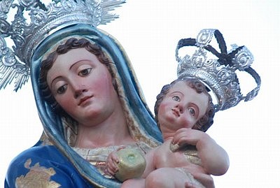 La Virgen de Gracia procesiona este domingo desde las nueve de la noche por Castilblanco de los Arroyos / Sevilla Actualidad