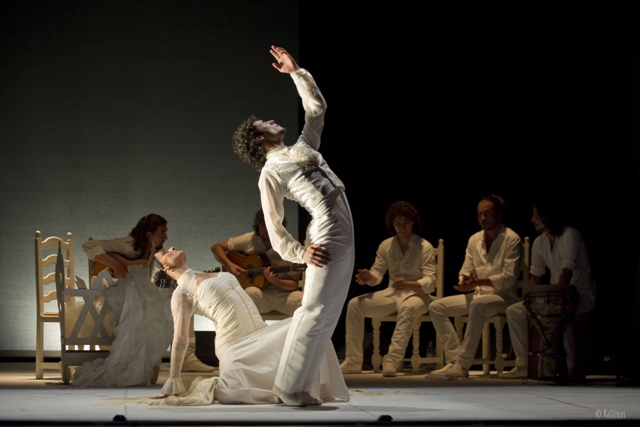 Un momento del espectáculo 'Cuna Blanca & Negra' /LaBienal