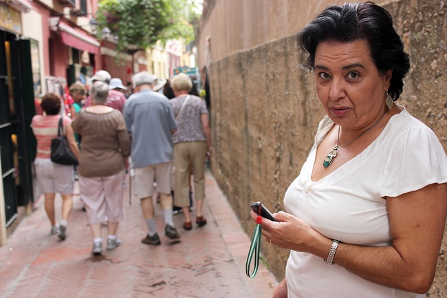 lola-davila-turistas-180912