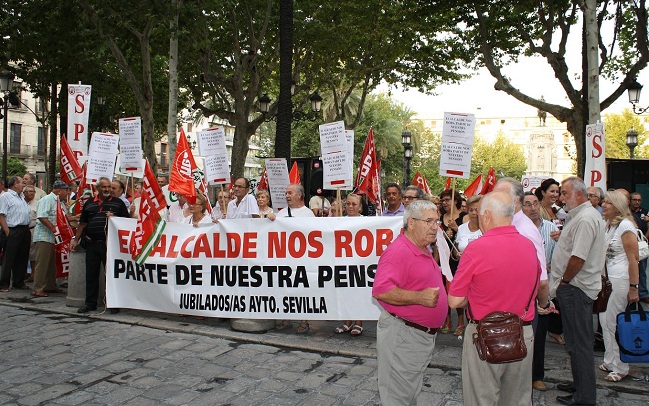 manifa-trabajadores-jubilados-ayto-sevilla-070912