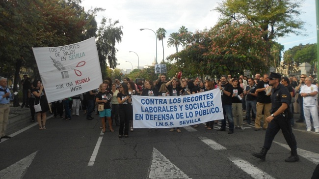 cacerolada-parlamento-111012