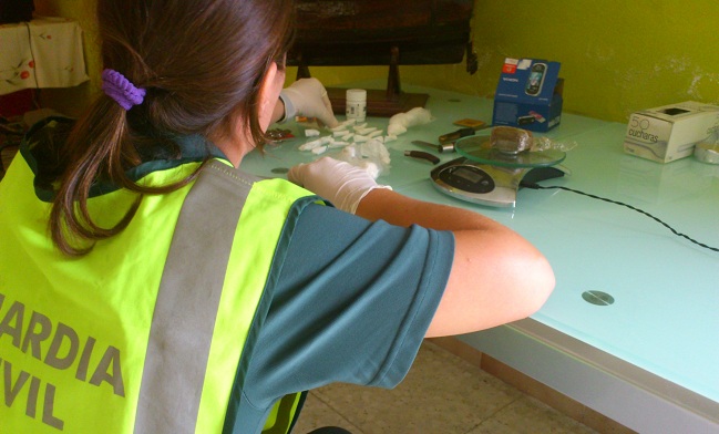 droga-ies-guardia-civil-131012