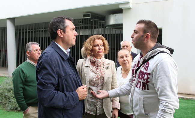 espadas-castano-torreblanca-231012-2