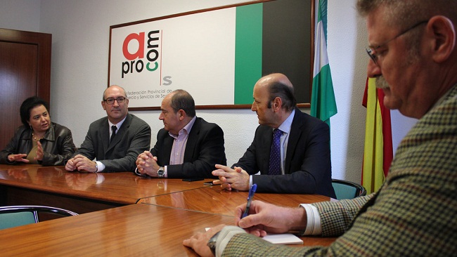 davila-visglerio-aprocom-081112