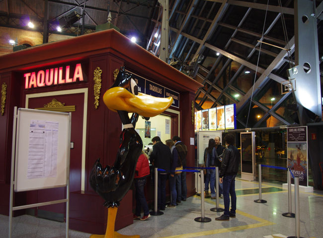 El público está respondiendo muy bien ante el festival. El pase de 'Grupo 7' de hoy está agotado/Ángel Espínola