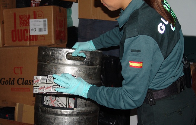 Como presuntos responsables de los hechos delictivos señalados, la Guardia Civil de Sevilla ha detenido a un total de 15 personas e imputado a otras dos. / Sevilla Actualidad