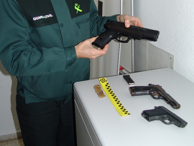 arma-fuego-guardia-civil-operacion-solucar