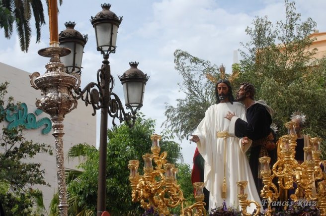 El misterio del beso de Judas en Plaza del Duque / www.francisruizfotos.blogspot.com.es