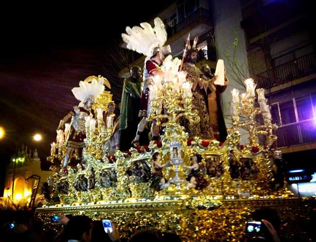 El Misterio de la Sentencia de la hermandad de La Macarena/ Alberto Martín (@discober)