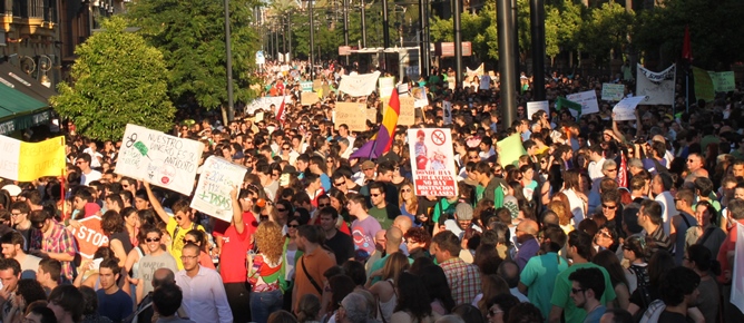 Movilización de la comunidad universitaria de Sevilla, Sevilla Para, en defensa de la Educación Pública / Juan Carlos Romero