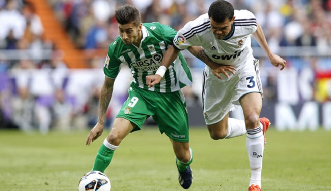 Álvaro Vadillo regresó este sábado al lugar donde se produjo su grave lesión / REAL BETIS