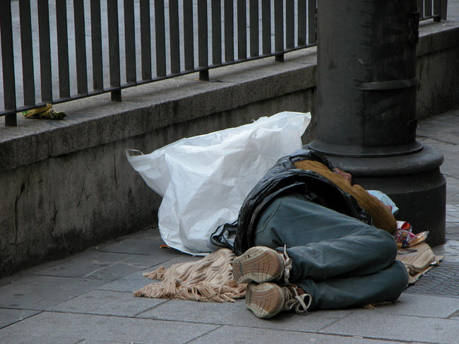 Según el estudio, uno de cada tres andaluces vive bajo el umbral de la pobreza./Foto de Archivo