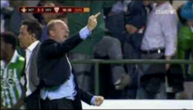 Captura de Mel durante la celebración del empate verdiblanco./ Alejandro Copete