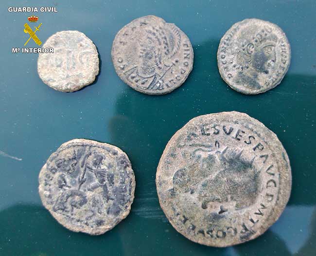 Restos arqueológicos incautados por la Guardia Civil
